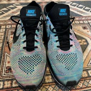 Nike Flyknit Racer